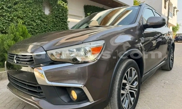 Dieundeu Occasion Mitsubishi Outlander Black Auto in Dakar in Dakar Dieundeu Occasion Mitsubishi Outlander Black Auto in Dakar in Dakar