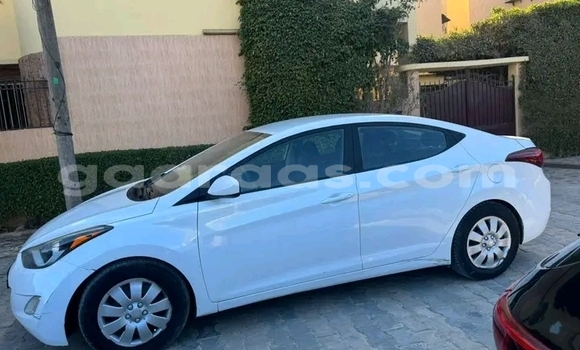 Acheter Occasion Voiture Hyundai Elantra Blanc à Dakar, Dakar