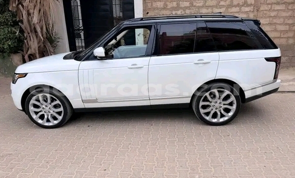 Buy Used Range Rover Evoque White Car in Dakar in Dakar Buy Used Range Rover Evoque White Car in Dakar in Dakar