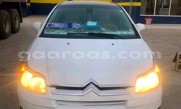 Buy Used Citroen C4 White Car in Dakar in Dakar Buy Used Citroen C4 White Car in Dakar in Dakar