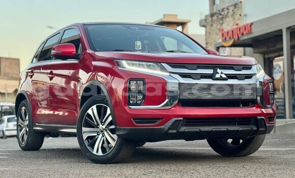 Buy Import Mitsubishi Outlander Red Car in Rufisque in Dakar