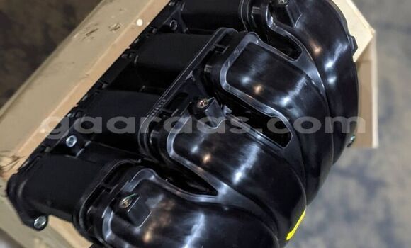 Dieundeu HYUNDAI SONATA 2.4l in Dakar in Dakar Dieundeu HYUNDAI SONATA 2.4l in Dakar in Dakar