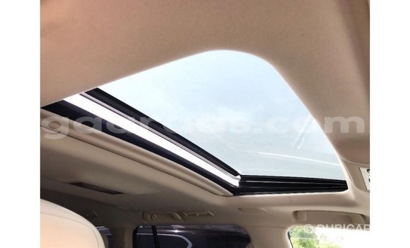 Acheter Import Utilitaire Toyota Land Cruiser Blanc à Import - Dubai, Dakar Acheter Import Utilitaire Toyota Land Cruiser Blanc à Import - Dubai, Dakar