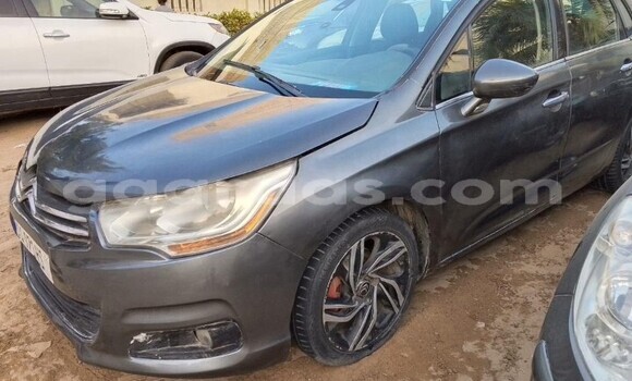 Dieundeu Occasion Citroen C4 Silver Auto in Dakar in Dakar Dieundeu Occasion Citroen C4 Silver Auto in Dakar in Dakar