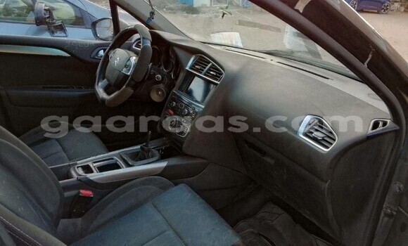 Dieundeu Occasion Citroen C4 Silver Auto in Dakar in Dakar Dieundeu Occasion Citroen C4 Silver Auto in Dakar in Dakar