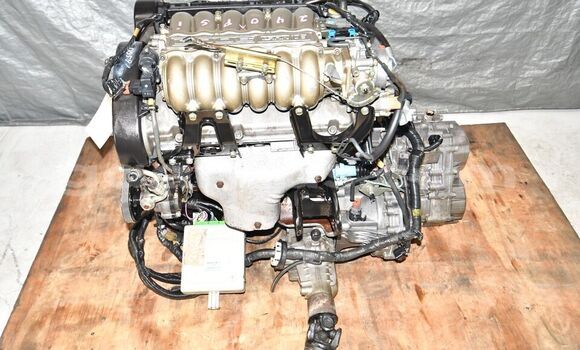 Dieundeu Mitsubishi Galant 6G72 in Dakar in Dakar Dieundeu Mitsubishi Galant 6G72 in Dakar in Dakar