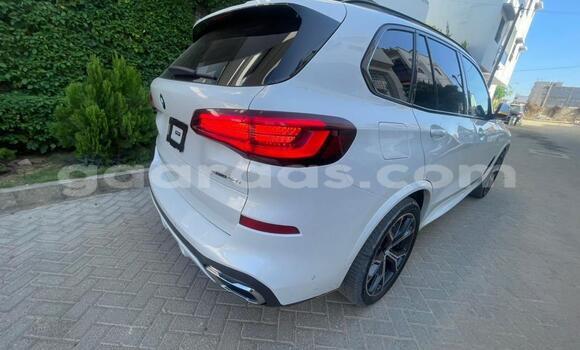 Acheter Occasion Voiture BMW X5 M Blanc à Dakar, Dakar Acheter Occasion Voiture BMW X5 M Blanc à Dakar, Dakar