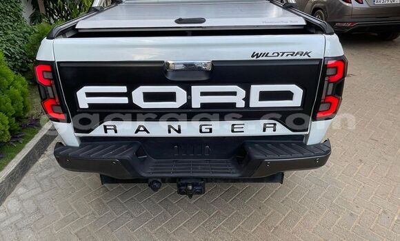 Acheter Occasion Voiture FORD MUSTANG Blanc à Dakar, Dakar Acheter Occasion Voiture FORD MUSTANG Blanc à Dakar, Dakar