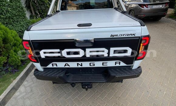 Acheter Occasion Voiture FORD MUSTANG Blanc à Dakar, Dakar Acheter Occasion Voiture FORD MUSTANG Blanc à Dakar, Dakar