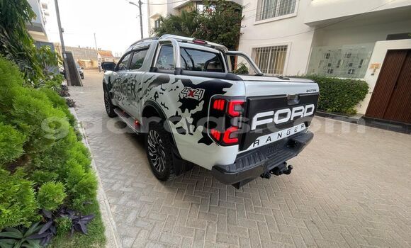 Acheter Occasion Voiture FORD MUSTANG Blanc à Dakar, Dakar Acheter Occasion Voiture FORD MUSTANG Blanc à Dakar, Dakar