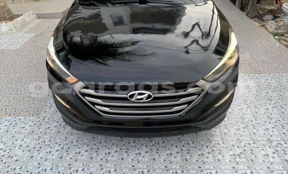 Acheter Occasion Voiture Hyundai Tucson Noir à Dakar, Dakar Acheter Occasion Voiture Hyundai Tucson Noir à Dakar, Dakar