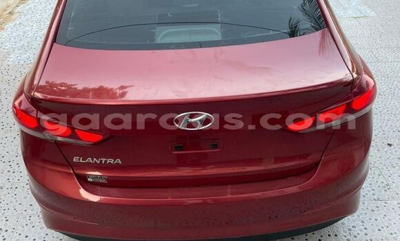 Acheter Occasion Voiture Hyundai Elantra Rouge à Dakar, Dakar Acheter Occasion Voiture Hyundai Elantra Rouge à Dakar, Dakar