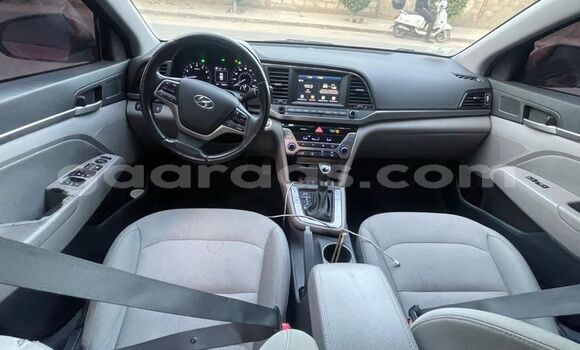 Acheter Occasion Voiture Hyundai Elantra Rouge à Dakar, Dakar Acheter Occasion Voiture Hyundai Elantra Rouge à Dakar, Dakar