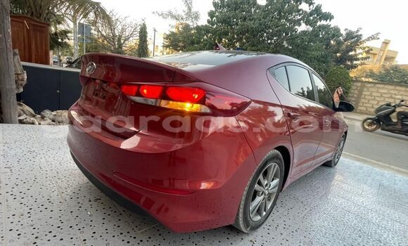 Acheter Occasion Voiture Hyundai Elantra Rouge à Dakar, Dakar Acheter Occasion Voiture Hyundai Elantra Rouge à Dakar, Dakar