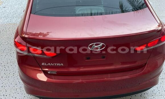 Acheter Occasion Voiture Hyundai Elantra Rouge à Dakar, Dakar Acheter Occasion Voiture Hyundai Elantra Rouge à Dakar, Dakar