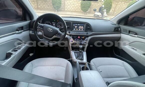 Acheter Occasion Voiture Hyundai Elantra Rouge à Dakar, Dakar Acheter Occasion Voiture Hyundai Elantra Rouge à Dakar, Dakar