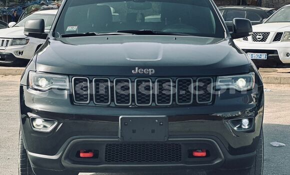 Acheter Import Voiture Jeep Grand Cherokee Noir à Dakar, Dakar Acheter Import Voiture Jeep Grand Cherokee Noir à Dakar, Dakar