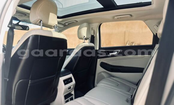 Buy Import Ford Edge White Car in Dakar in Dakar Buy Import Ford Edge White Car in Dakar in Dakar