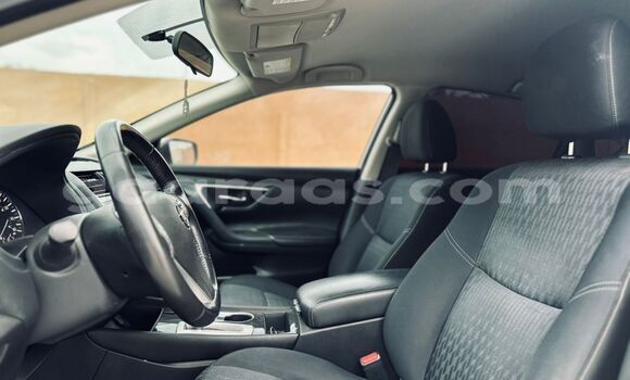 Buy Import Nissan Altima Silver Car in Dakar in Dakar Buy Import Nissan Altima Silver Car in Dakar in Dakar