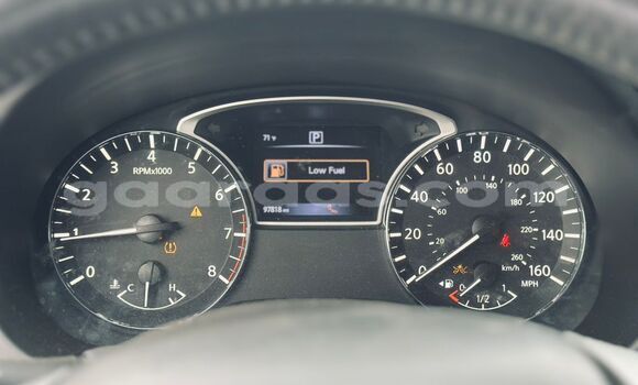 Buy Import Nissan Altima Silver Car in Dakar in Dakar Buy Import Nissan Altima Silver Car in Dakar in Dakar