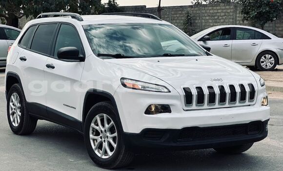 Buy Import Jeep Cherokee White Car in Dakar in Dakar Buy Import Jeep Cherokee White Car in Dakar in Dakar