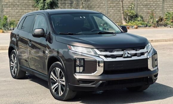 Buy Import Mitsubishi Outlander Silver Car in Dakar in Dakar Buy Import Mitsubishi Outlander Silver Car in Dakar in Dakar