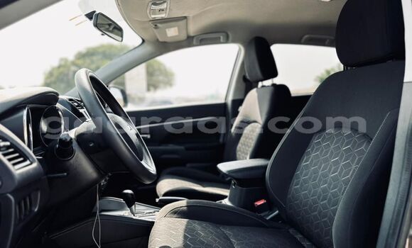 Buy Import Mitsubishi Outlander Silver Car in Dakar in Dakar Buy Import Mitsubishi Outlander Silver Car in Dakar in Dakar