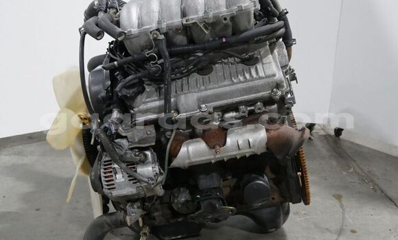 Dieundeu Toyota Tacoma, 4Runner in Dakar in Dakar Dieundeu Toyota Tacoma, 4Runner in Dakar in Dakar