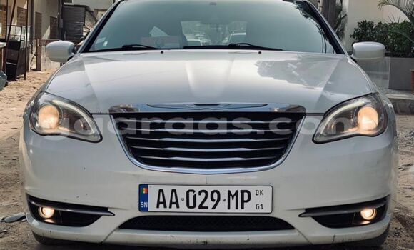 Buy Import Chrysler 200 White Car in Dakar in Dakar