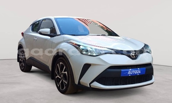 Buy Used Toyota Chr White Car in Dakar in Dakar Buy Used Toyota Chr White Car in Dakar in Dakar