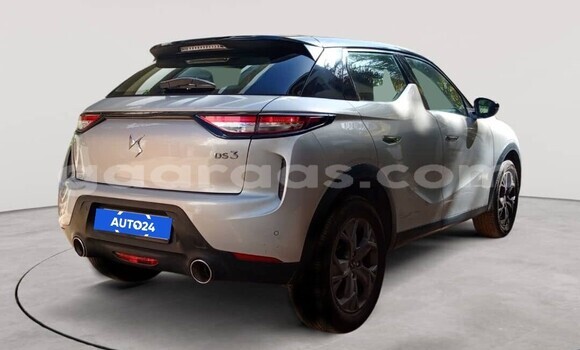 Dieundeu Occasion Ds3 Crossback bastille Silver Auto in Dakar in Dakar Dieundeu Occasion Ds3 Crossback bastille Silver Auto in Dakar in Dakar