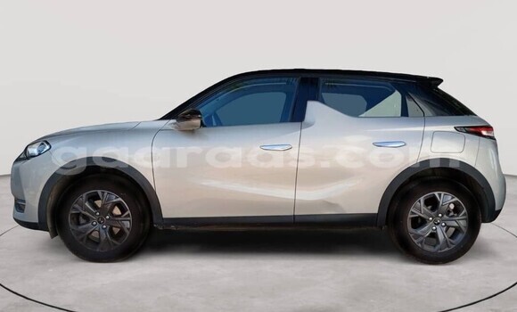 Dieundeu Occasion Ds3 Crossback bastille Silver Auto in Dakar in Dakar Dieundeu Occasion Ds3 Crossback bastille Silver Auto in Dakar in Dakar