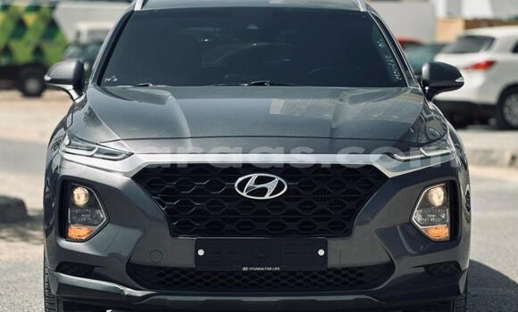 Dieundeu Imported Hyundai Santa Fe Silver Auto in Dakar in Dakar