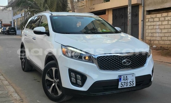 Dieundeu Occasion Kia Sorento White Auto in Dakar in Dakar Dieundeu Occasion Kia Sorento White Auto in Dakar in Dakar