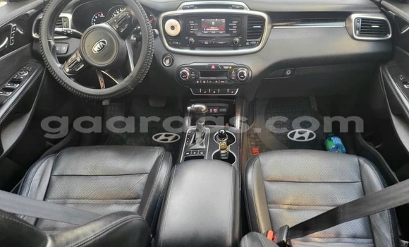 Dieundeu Occasion Kia Sorento White Auto in Dakar in Dakar Dieundeu Occasion Kia Sorento White Auto in Dakar in Dakar