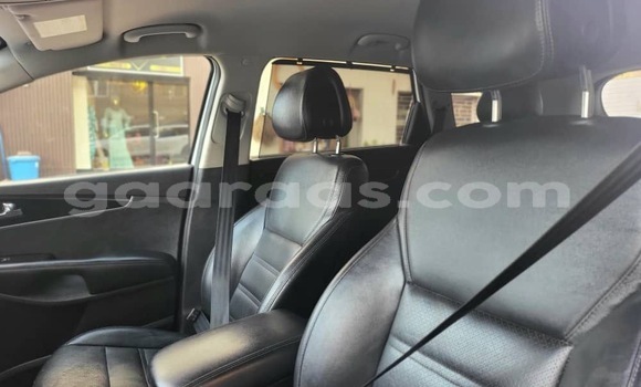 Dieundeu Occasion Kia Sorento White Auto in Dakar in Dakar Dieundeu Occasion Kia Sorento White Auto in Dakar in Dakar