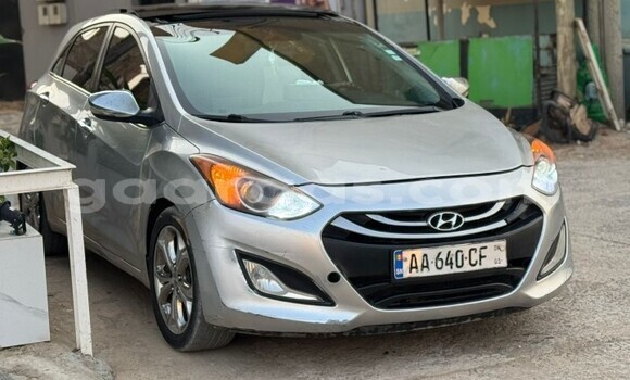 Dieundeu Occasion Hyundai Elantra Silver Auto in Dakar in Dakar Dieundeu Occasion Hyundai Elantra Silver Auto in Dakar in Dakar