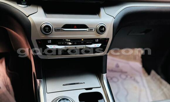 Dieundeu Beess Ford Explorer White Auto in Dakar in Dakar Dieundeu Beess Ford Explorer White Auto in Dakar in Dakar