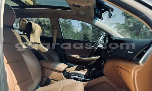 Buy Import Hyundai Tucson White Car in Dakar in Dakar Buy Import Hyundai Tucson White Car in Dakar in Dakar