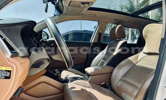 Buy Import Hyundai Tucson White Car in Dakar in Dakar Buy Import Hyundai Tucson White Car in Dakar in Dakar