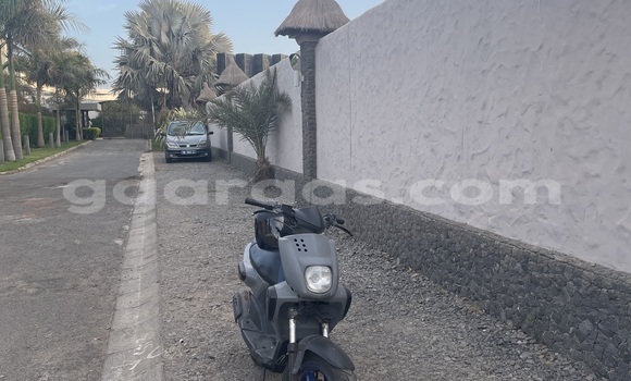 Dieundeu Occasion MBK Stunt Naked Silver Bike in Dakar in Dakar