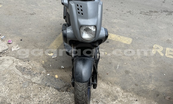 Dieundeu Occasion MBK Stunt Naked Silver Bike in Dakar in Dakar Dieundeu Occasion MBK Stunt Naked Silver Bike in Dakar in Dakar