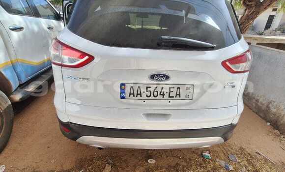 Dieundeu Occasion Ford Escape White Auto in Dakar in Dakar Dieundeu Occasion Ford Escape White Auto in Dakar in Dakar