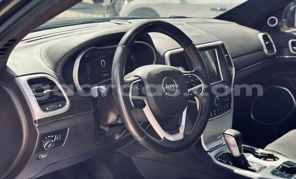 Acheter Import Voiture Jeep Grand Cherokee Noir à Dakar, Dakar Acheter Import Voiture Jeep Grand Cherokee Noir à Dakar, Dakar