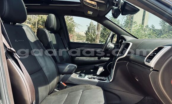 Acheter Import Voiture Jeep Grand Cherokee Noir à Dakar, Dakar Acheter Import Voiture Jeep Grand Cherokee Noir à Dakar, Dakar