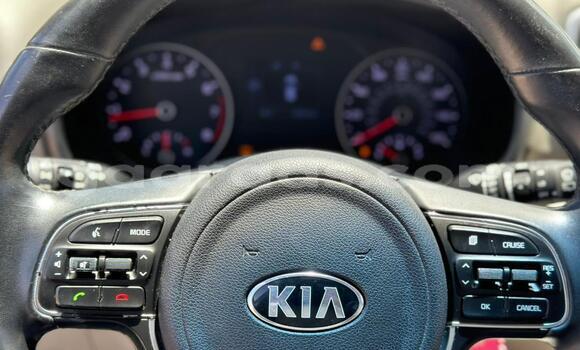 Dieundeu Occasion Kia Sportage Silver Auto in Dakar in Dakar Dieundeu Occasion Kia Sportage Silver Auto in Dakar in Dakar