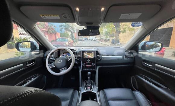 Buy New Renault Samsung QM6 Silver Car in Dakar in Dakar Buy New Renault Samsung QM6 Silver Car in Dakar in Dakar