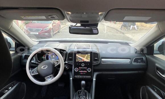 Buy New Renault Samsung QM6 Silver Car in Dakar in Dakar Buy New Renault Samsung QM6 Silver Car in Dakar in Dakar