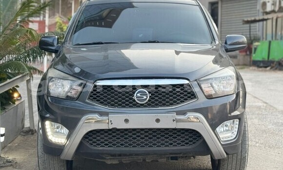 Dieundeu Occasion SsangYong Korando Silver Auto in Dakar in Dakar Dieundeu Occasion SsangYong Korando Silver Auto in Dakar in Dakar