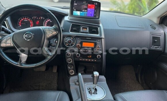 Dieundeu Occasion SsangYong Korando Silver Auto in Dakar in Dakar Dieundeu Occasion SsangYong Korando Silver Auto in Dakar in Dakar